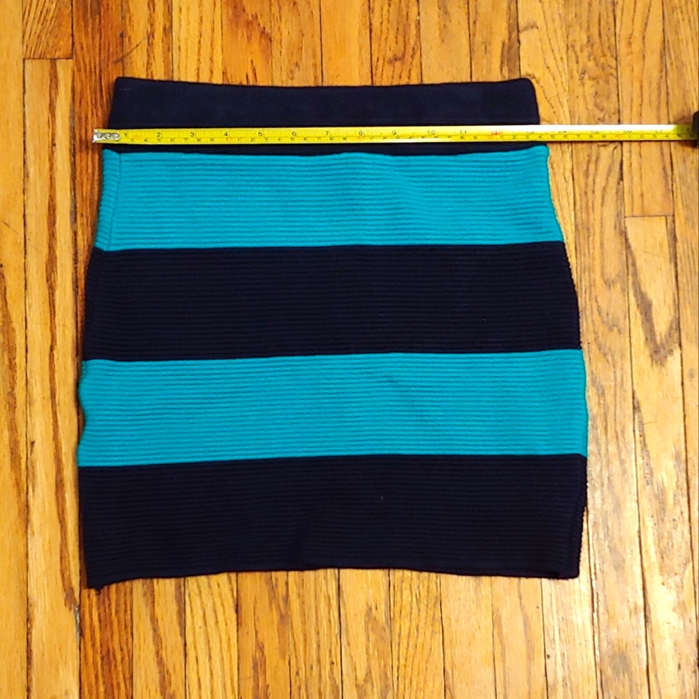 Made in the USA FOREVER 21 stretch mini skirt sz S